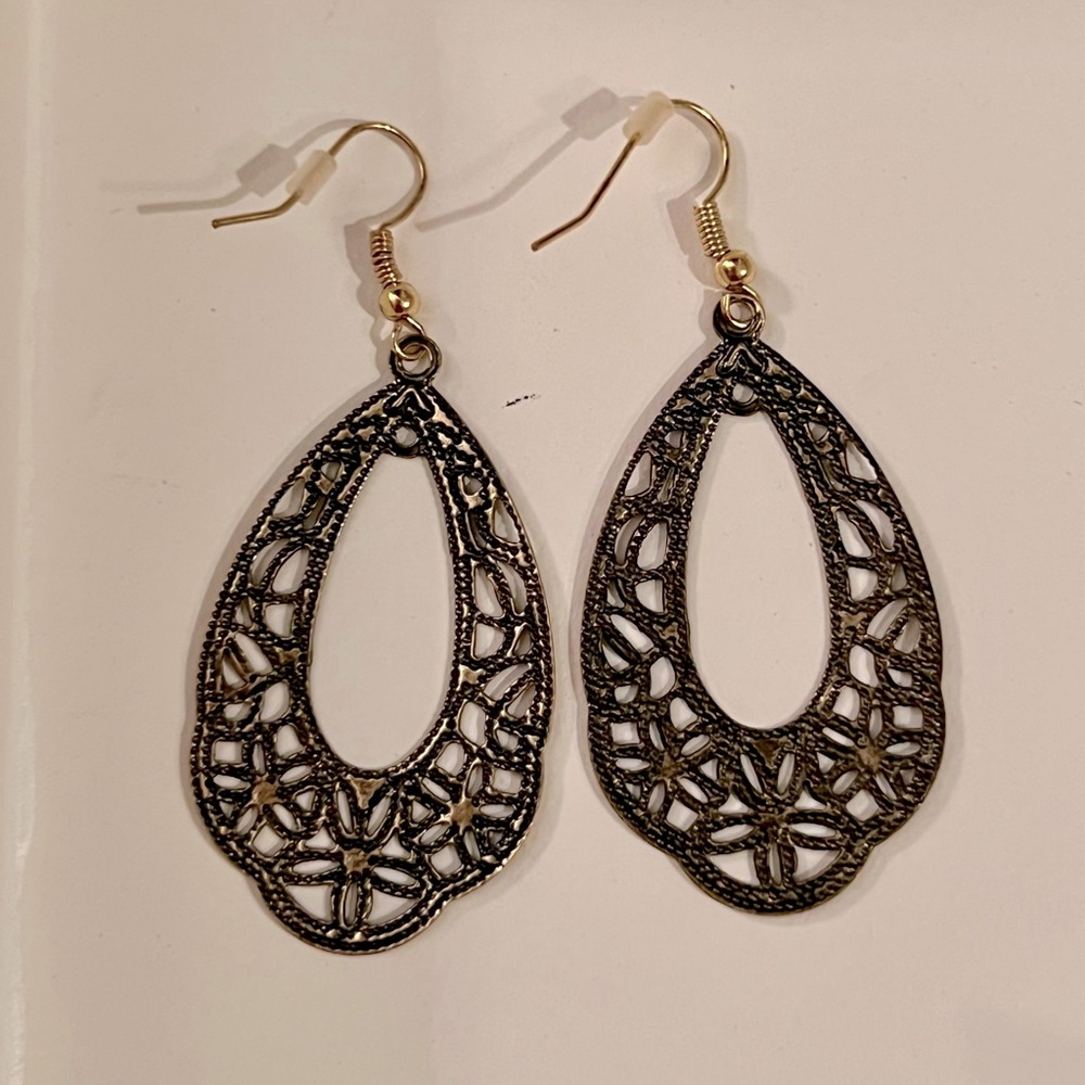 Vintage style gold tone brass dangle earrings